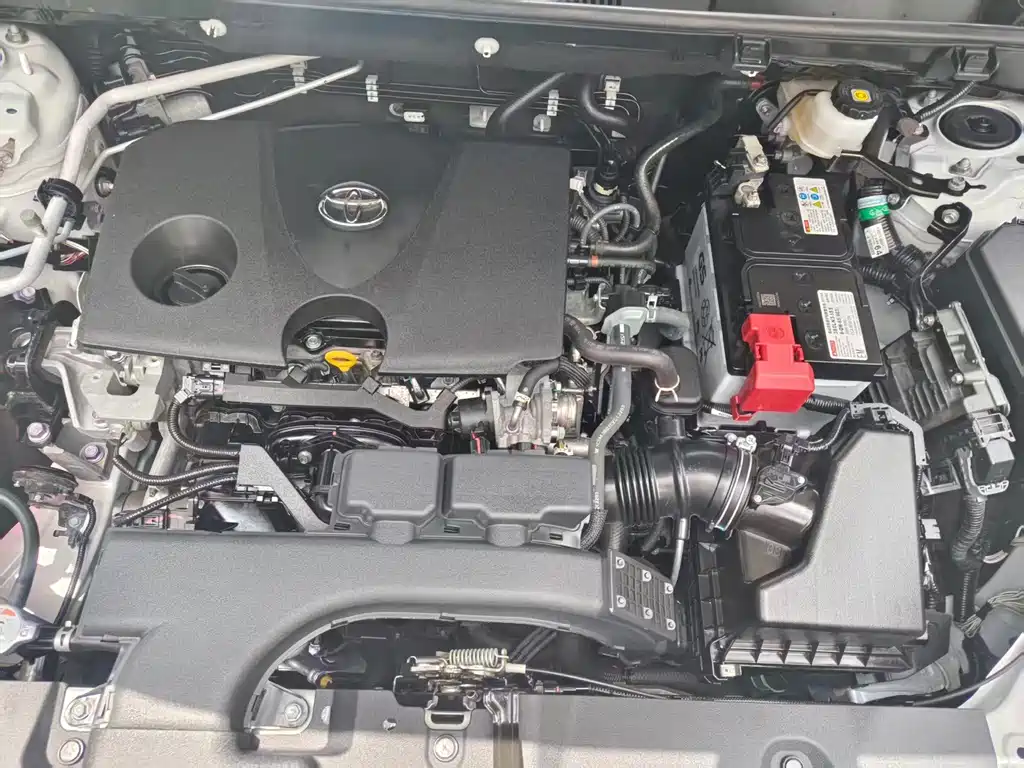 Toyota RAV4 — миниатюра 13