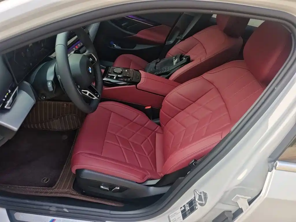 BMW 5 Series — миниатюра 15