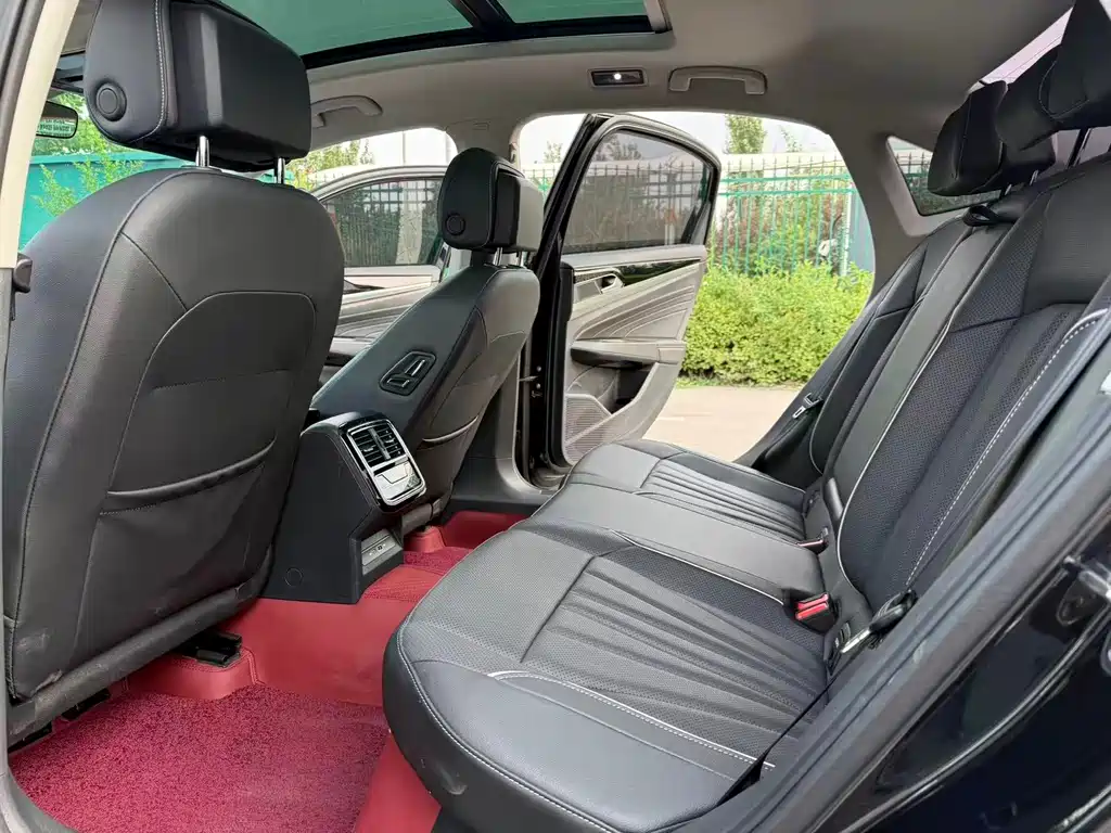 Volkswagen Passat — миниатюра 11