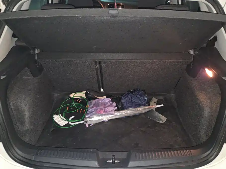 Volkswagen Polo — миниатюра 4
