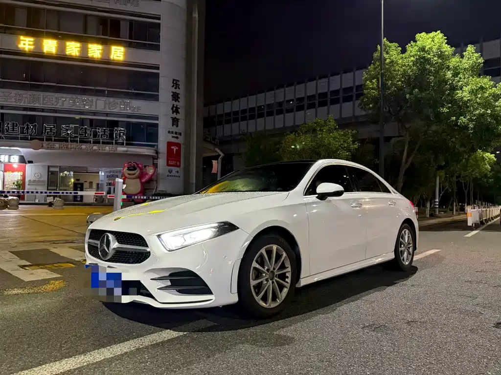 Mercedes-Benz A-Class — миниатюра 2