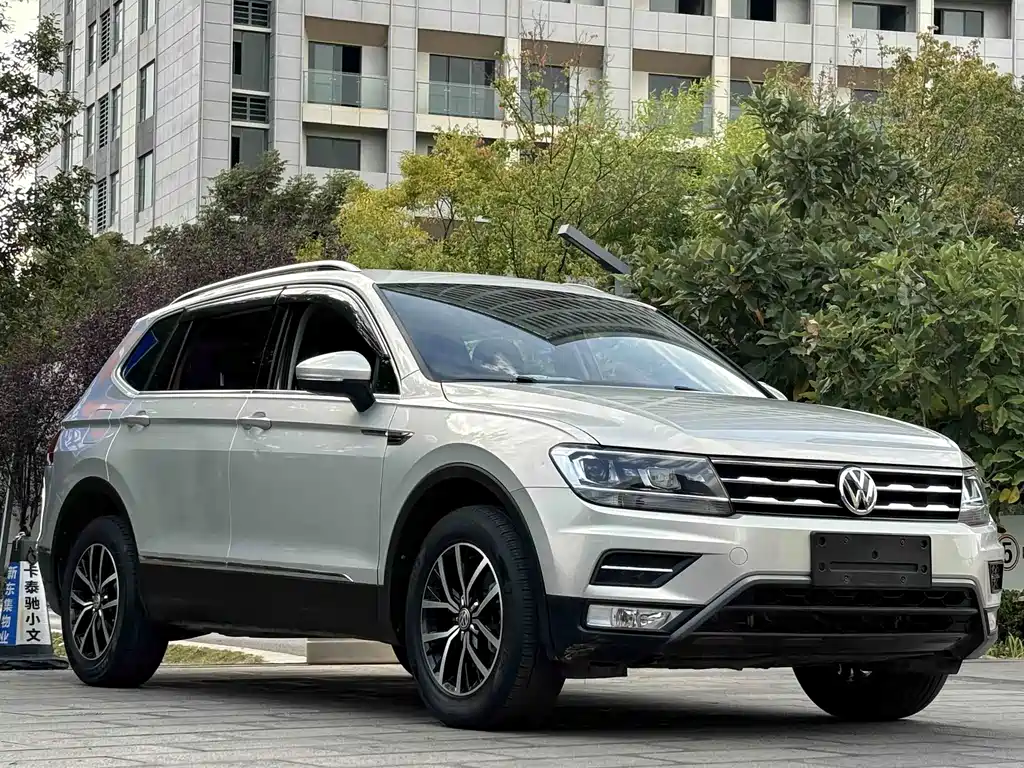 Volkswagen Tiguan L — миниатюра 3