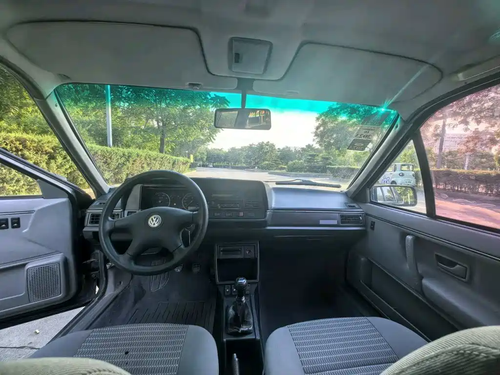 Volkswagen Santana Classic — миниатюра 7