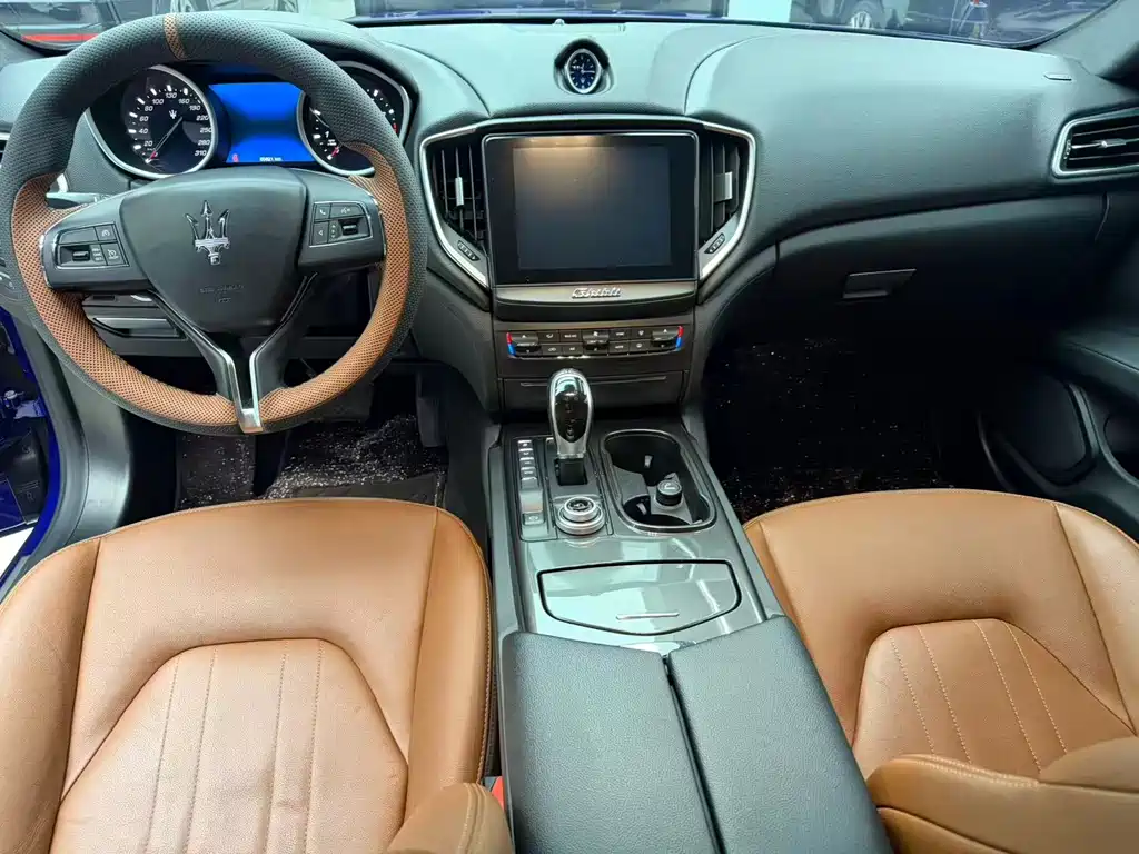 Maserati Ghibli — миниатюра 9