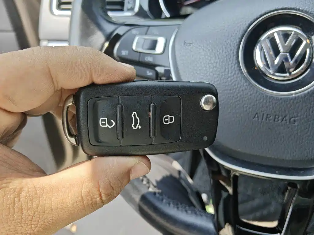 Volkswagen Sagitar — миниатюра 9
