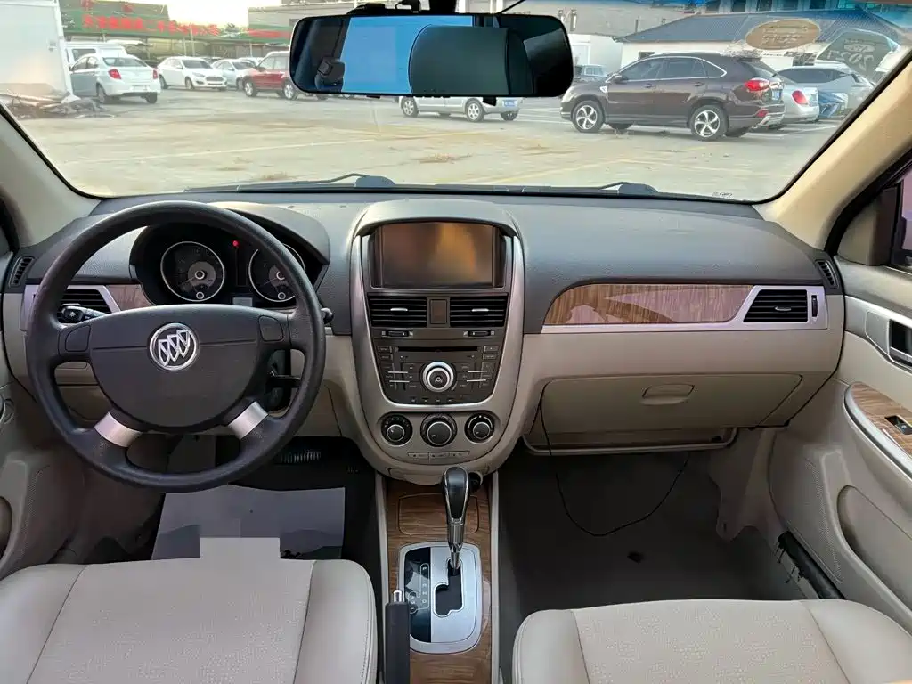 Buick Excelle — миниатюра 9