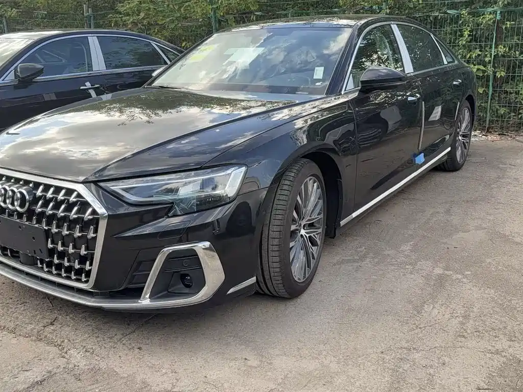 Audi A8 0