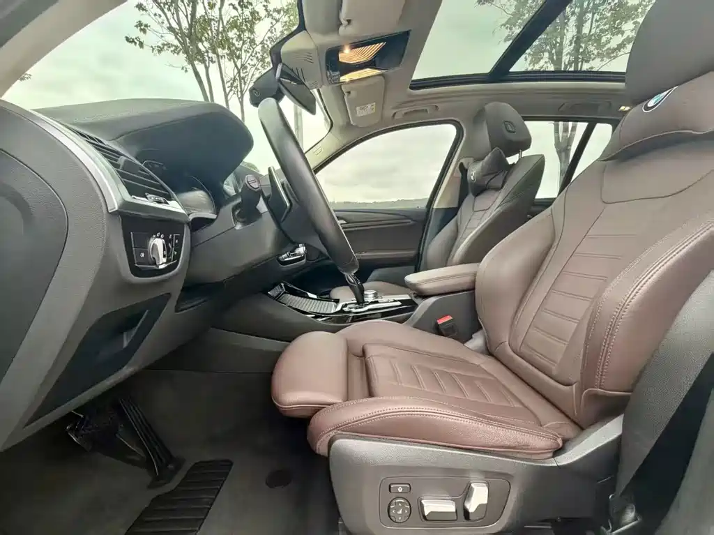BMW X3 — миниатюра 7