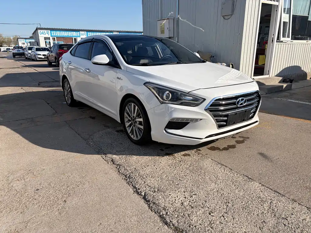 Hyundai Mistra — миниатюра 3