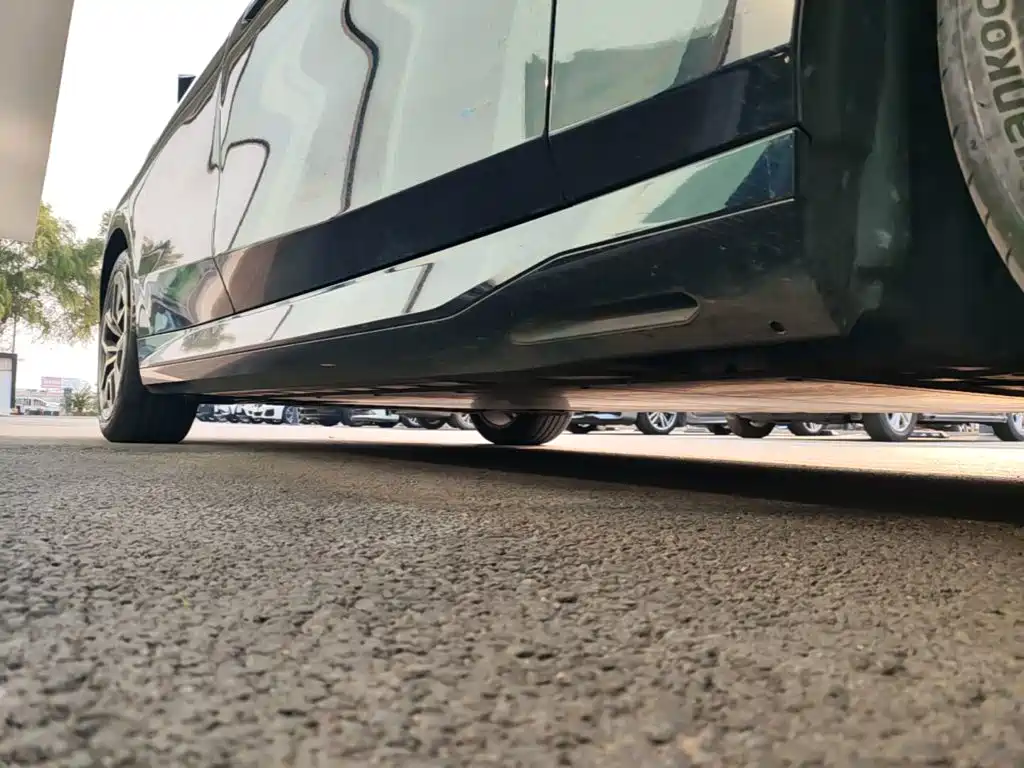 BMW i5 — миниатюра 21