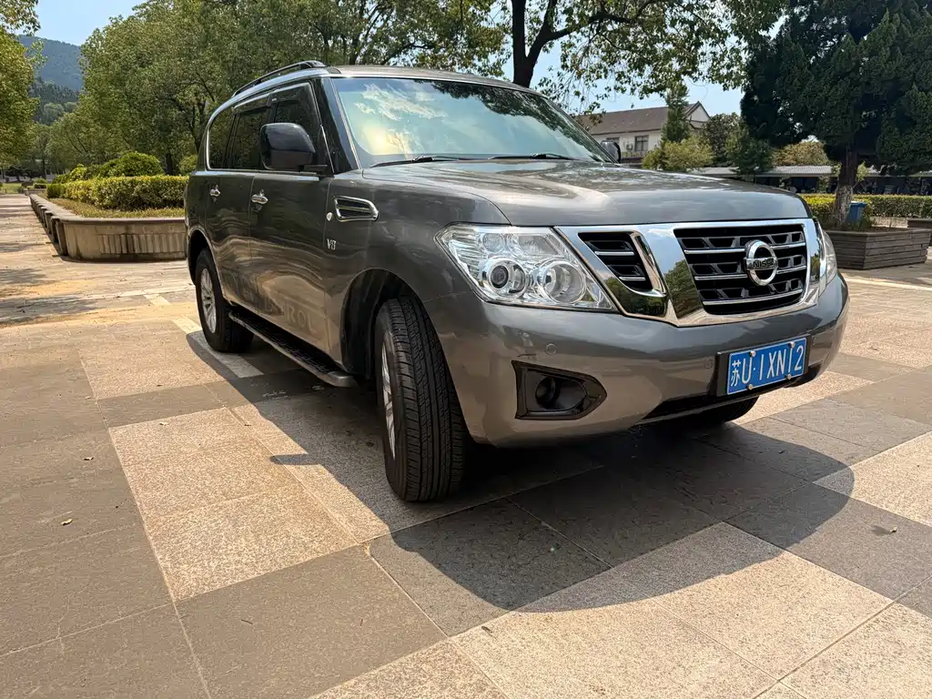 Nissan Patrol — миниатюра 3