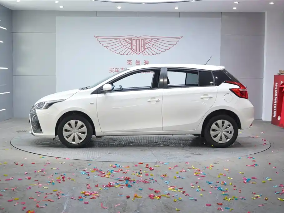 TOYOTA YARIS L ZHIXUAN