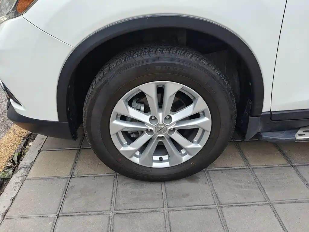 Nissan X-Trail — миниатюра 9