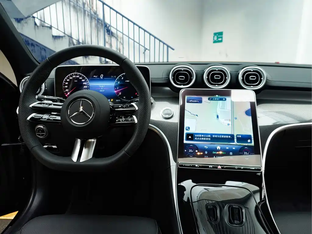Mercedes-Benz C-Class — миниатюра 19