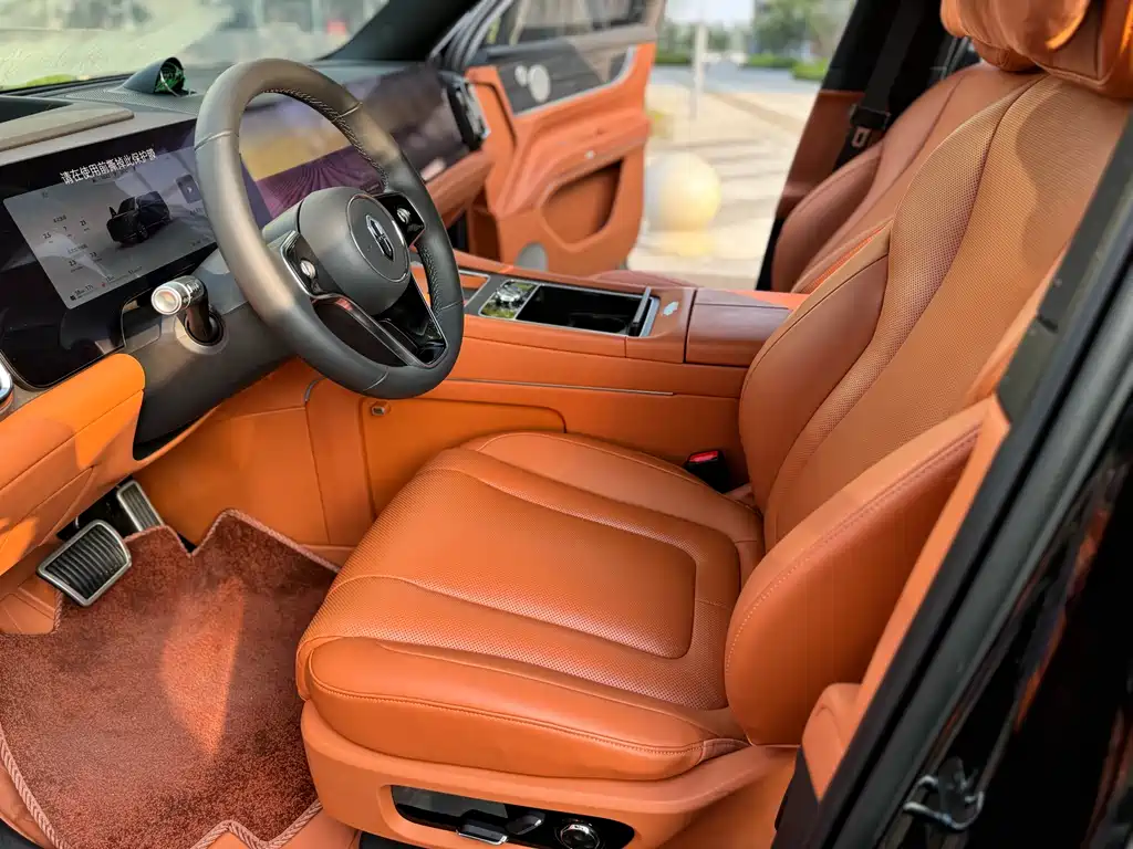 AITO ASK THE WORLD M9