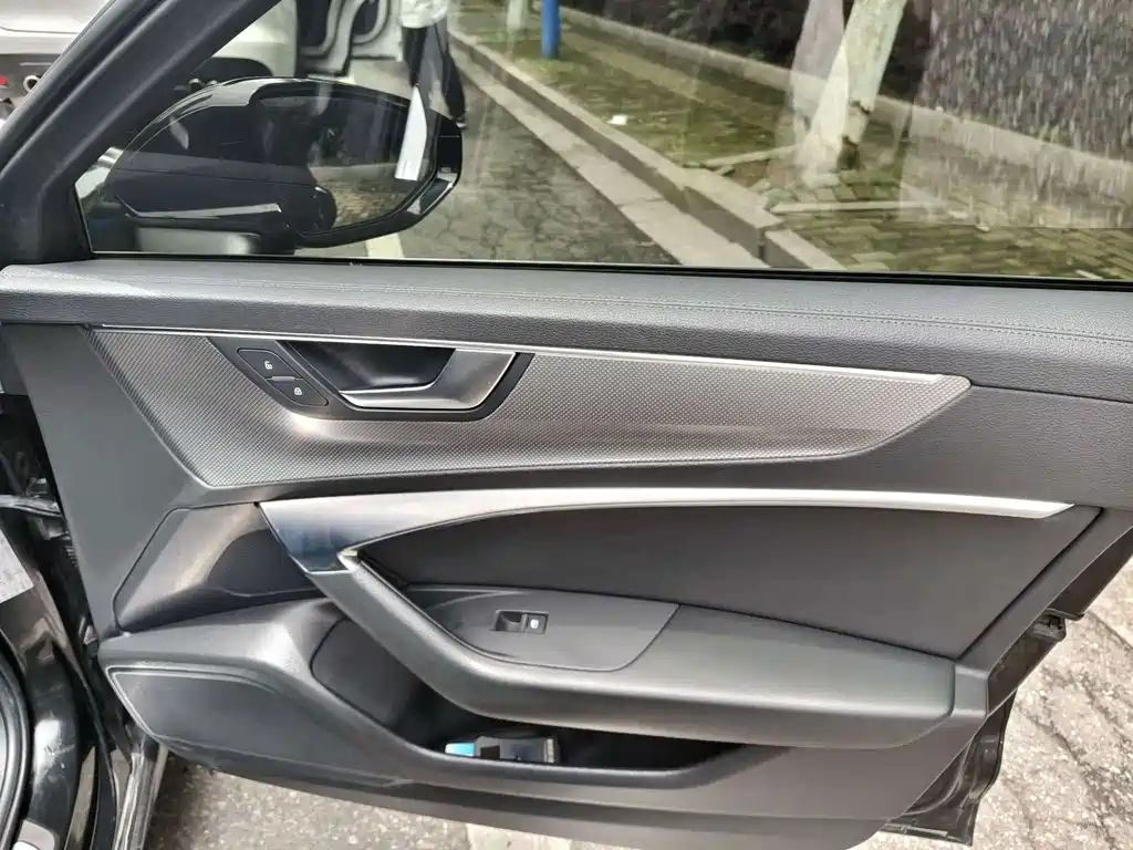 Audi A6L — миниатюра 15