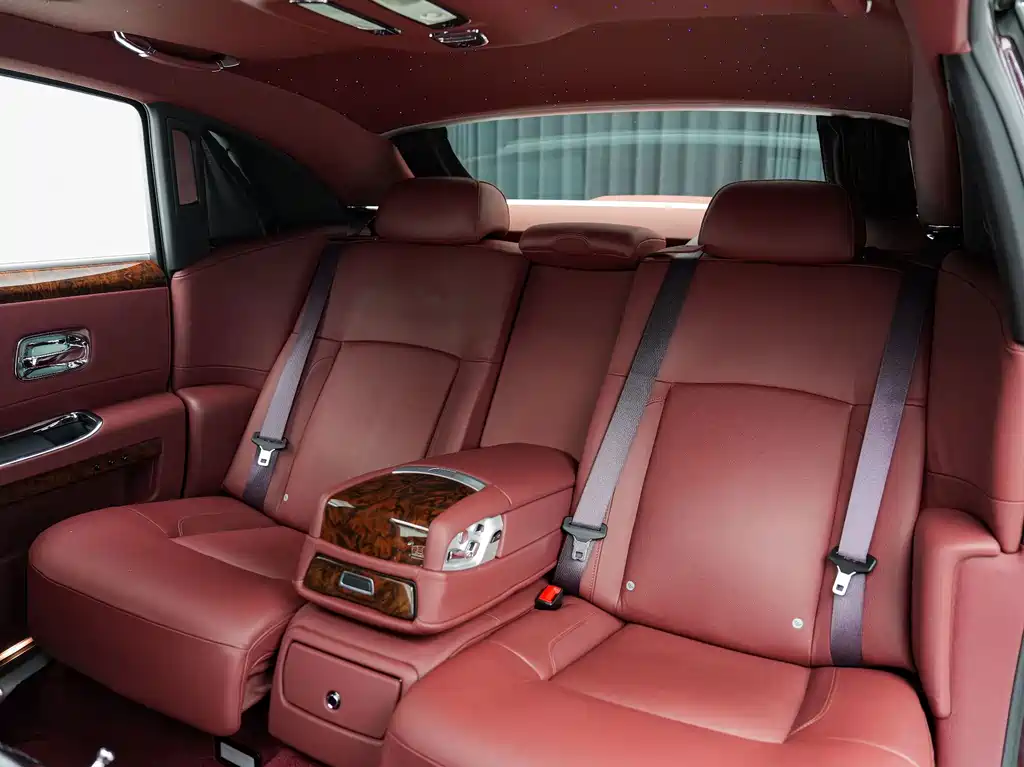Rolls-Royce Ghost — миниатюра 15