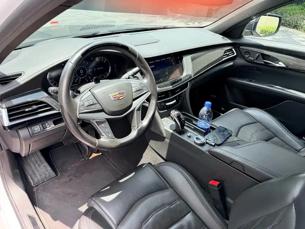 Cadillac CT6 2022 28T