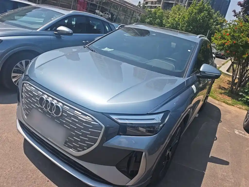 Audi Q4 e-tron 2024