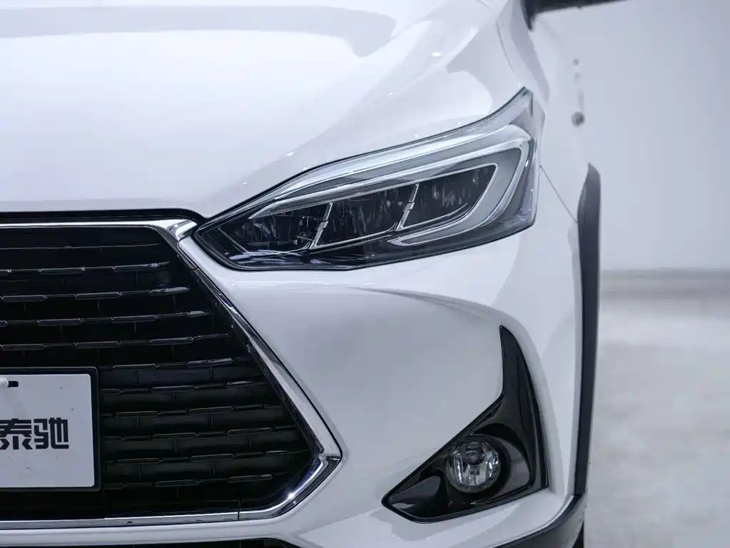 TOYOTA YARIS L ZHIXUAN