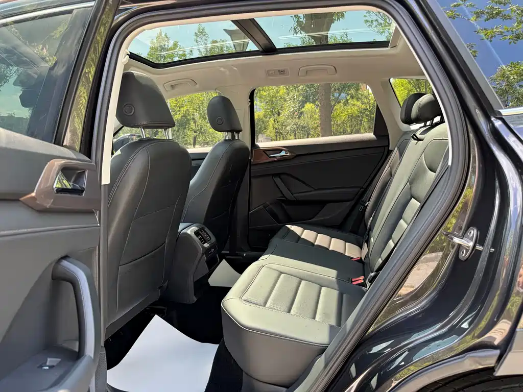 Volkswagen Tharu — миниатюра 10