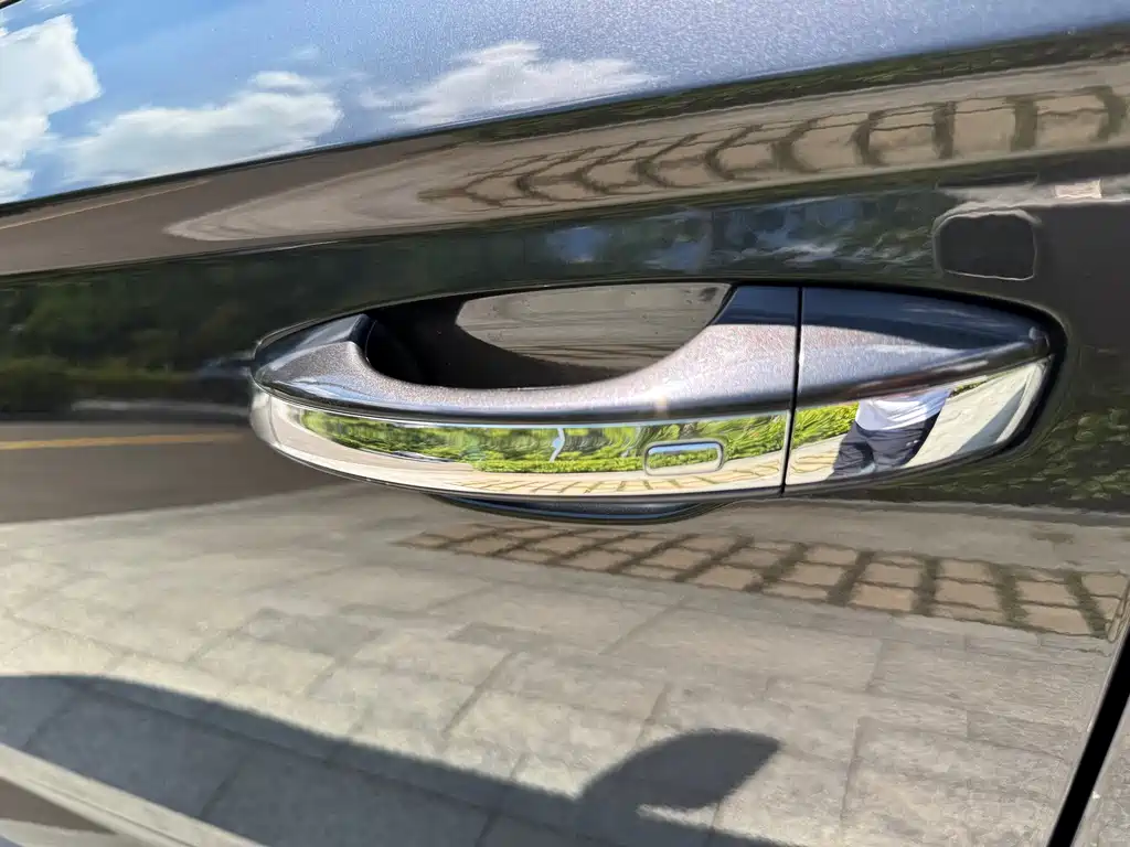 Volkswagen Tharu — миниатюра 5