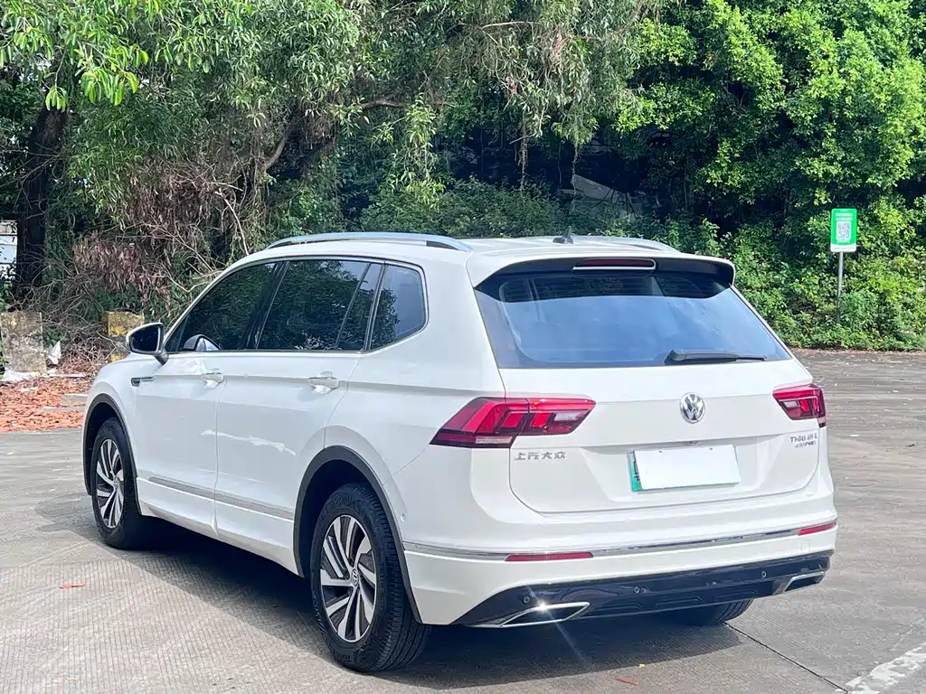 Volkswagen Tiguan L PHEV — миниатюра 5