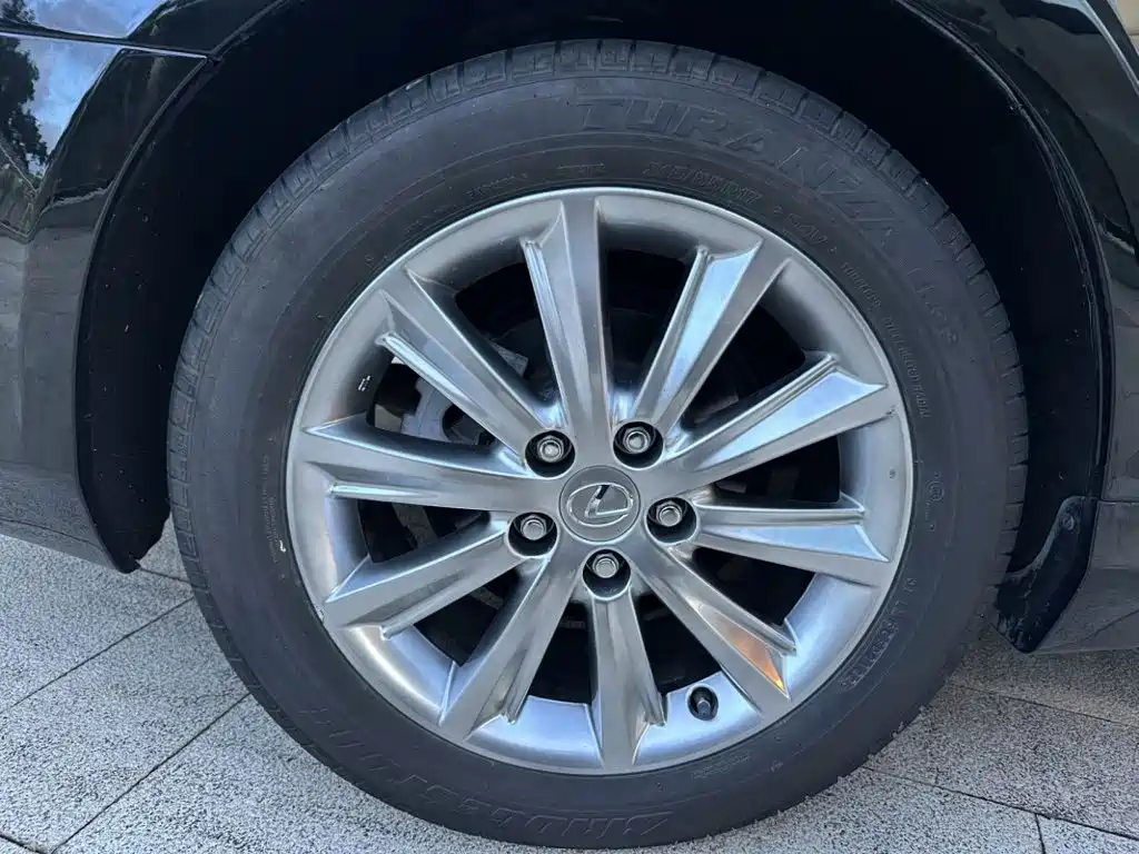 Lexus ES — миниатюра 16