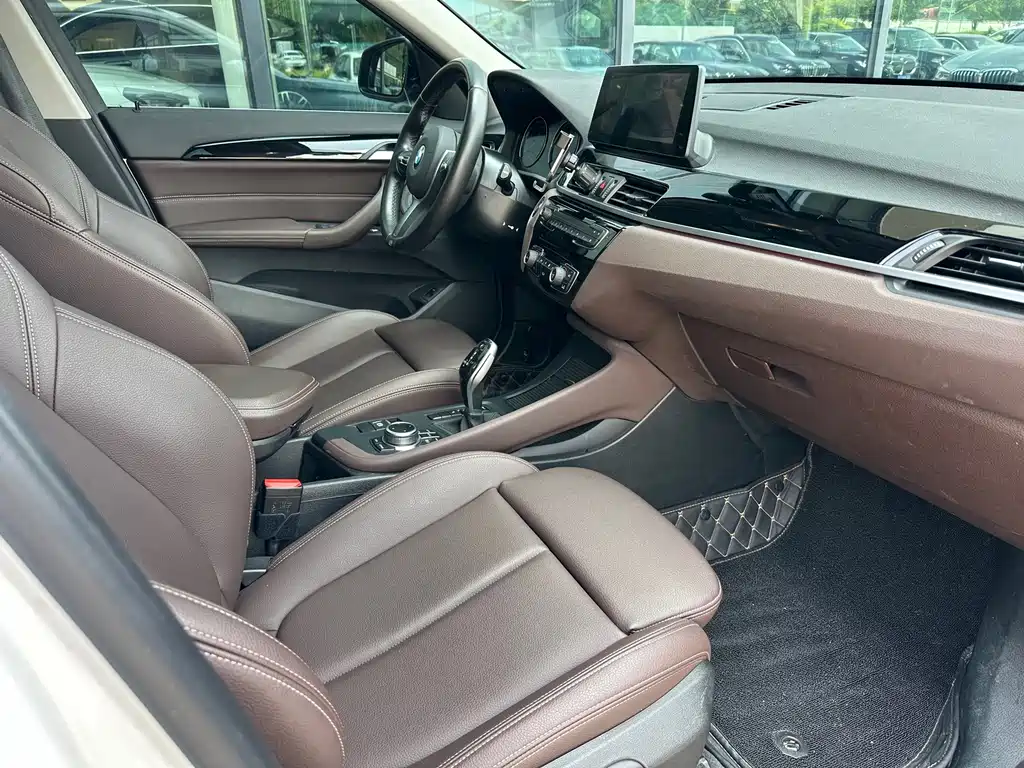 BMW X1 — миниатюра 12