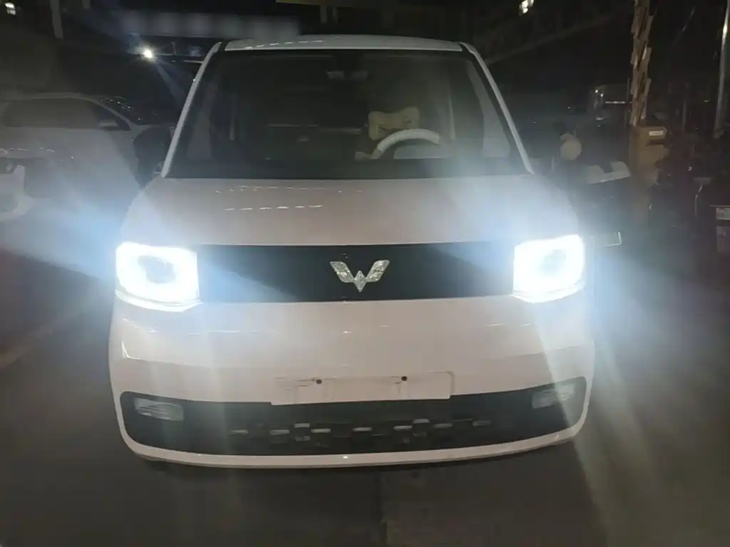 Wuling MINIEV — миниатюра 3