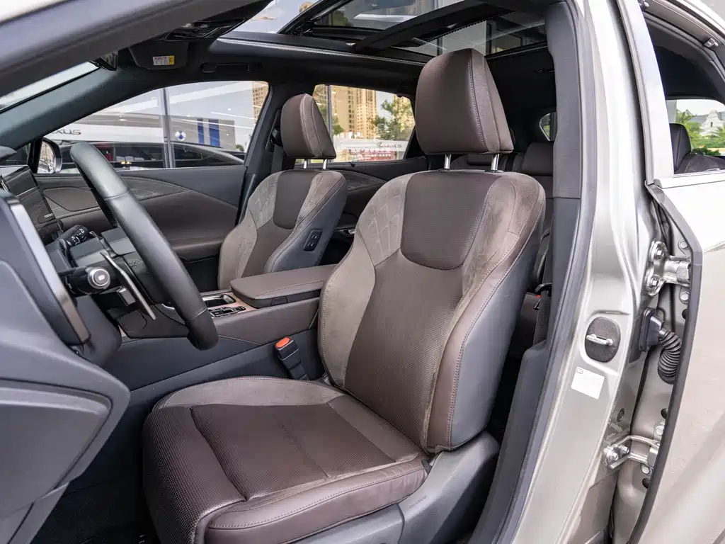 Lexus RX New Energy — миниатюра 11