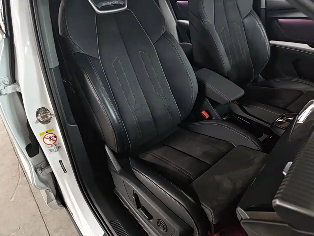 Audi Q4 e-tron — миниатюра 25