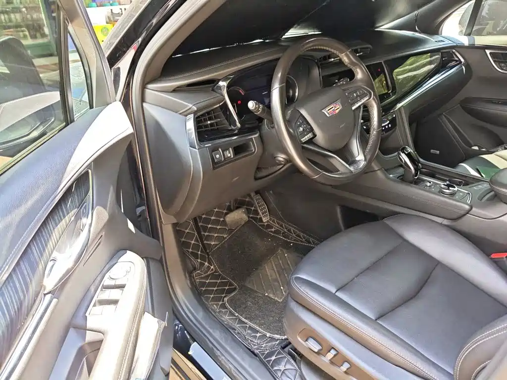 Cadillac XT6 — миниатюра 17