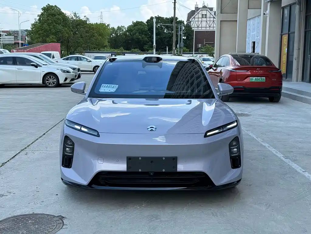 NIO ET5T — миниатюра 2
