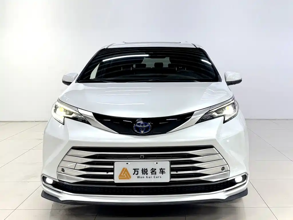 Toyota Sienna 2021 2.5L