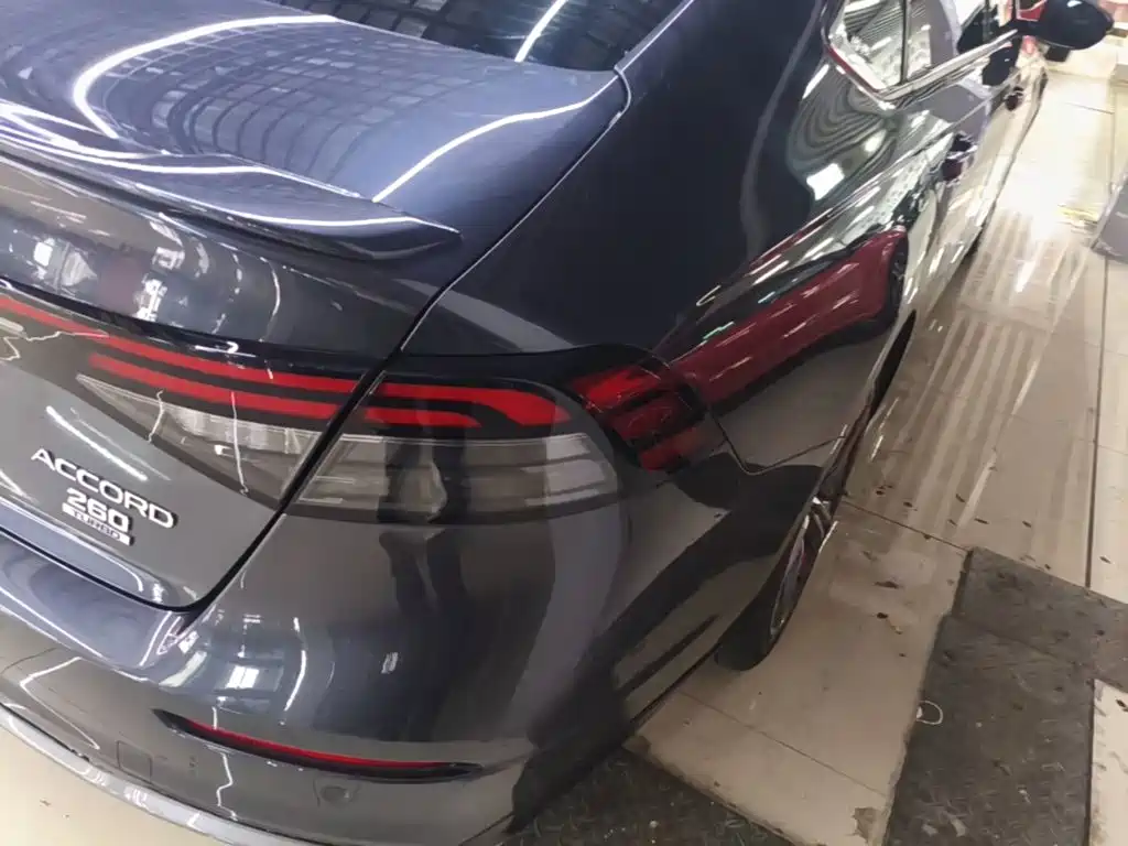 Honda Accord — миниатюра 8