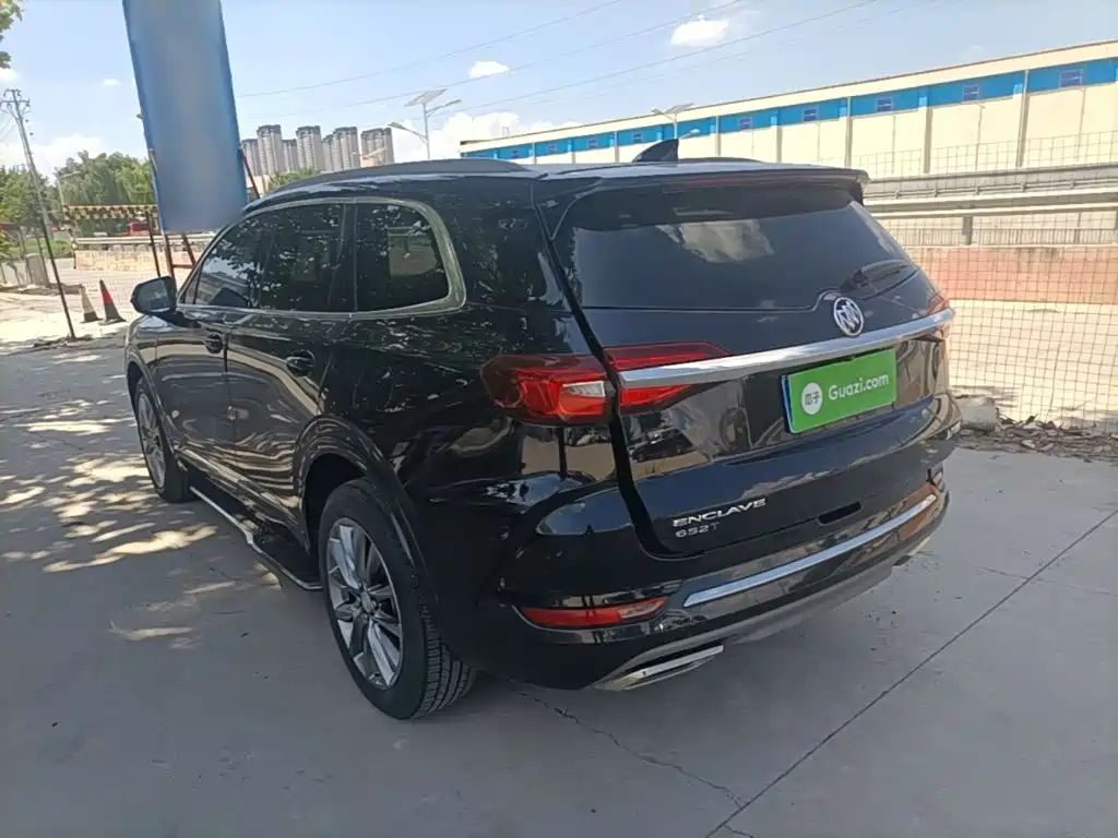 Buick Enclave — миниатюра 5