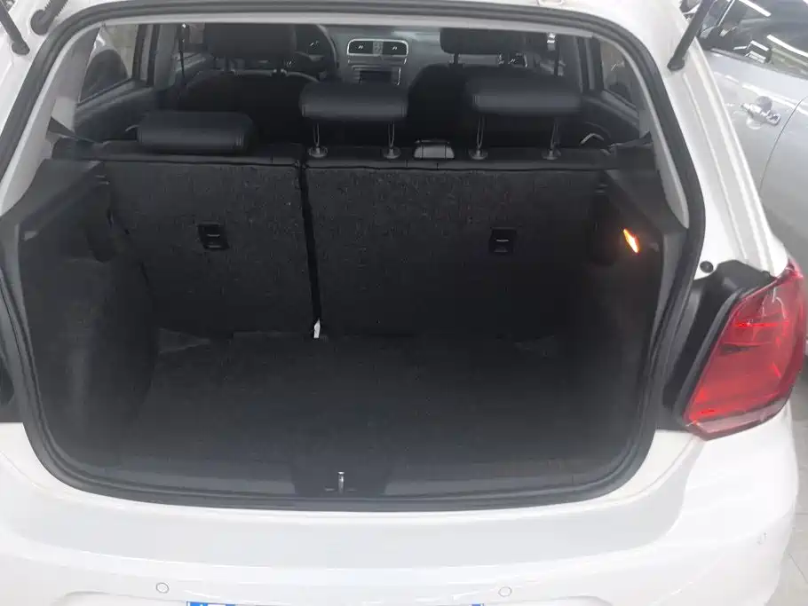 Volkswagen Polo — миниатюра 4