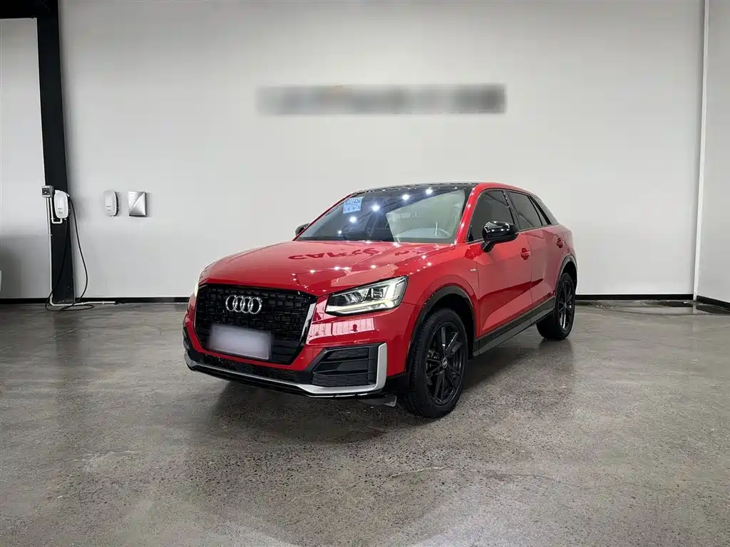 Audi Q2L 2020