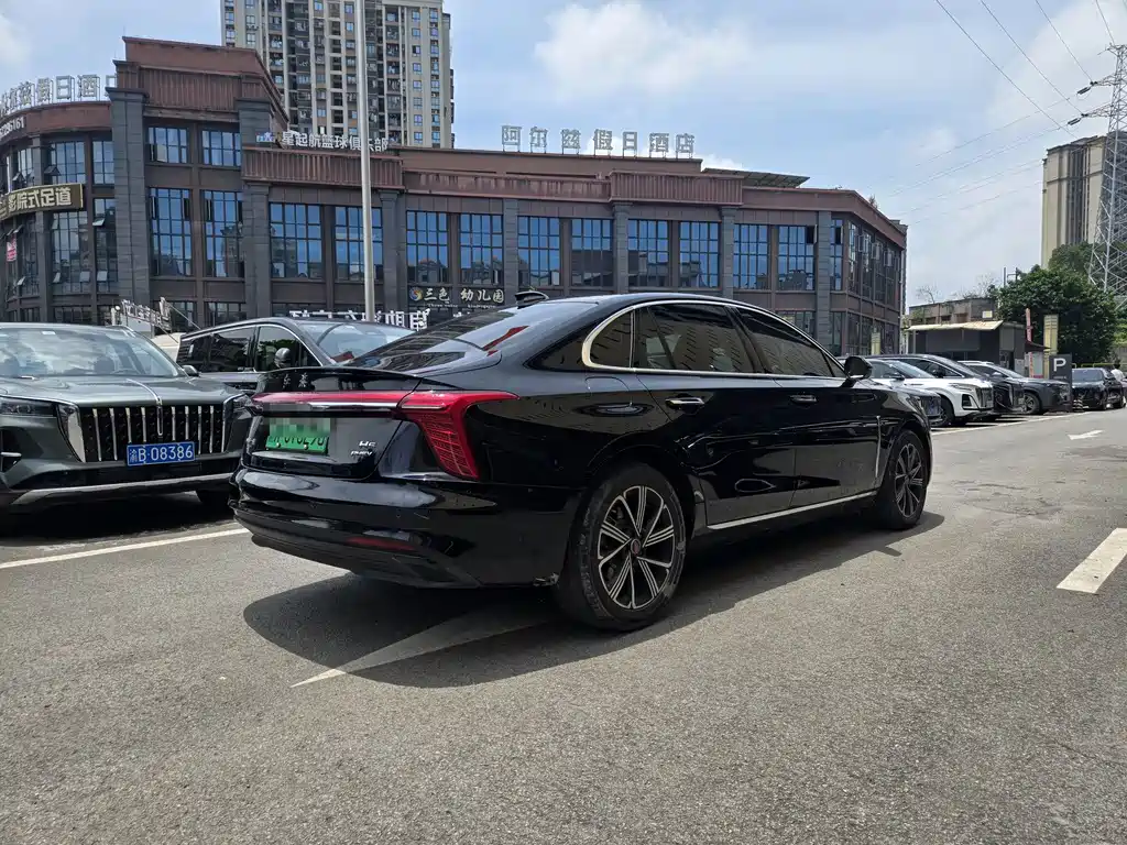 Hongqi Hongqi H5 — миниатюра 4