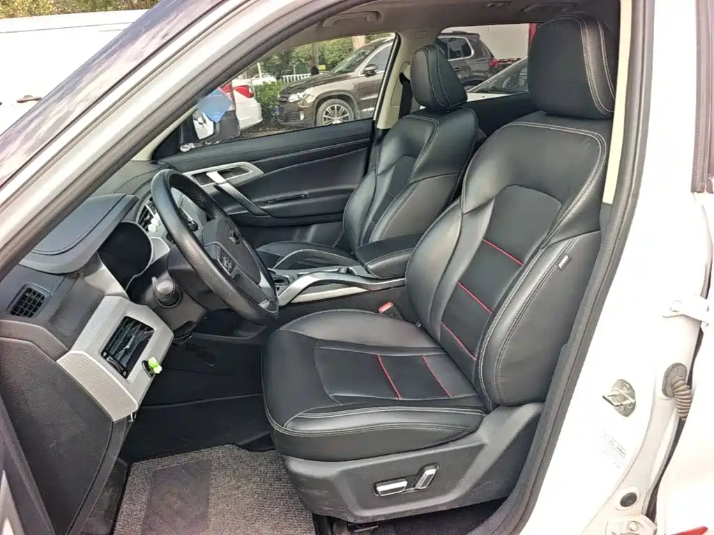 Geely Boyue — миниатюра 15