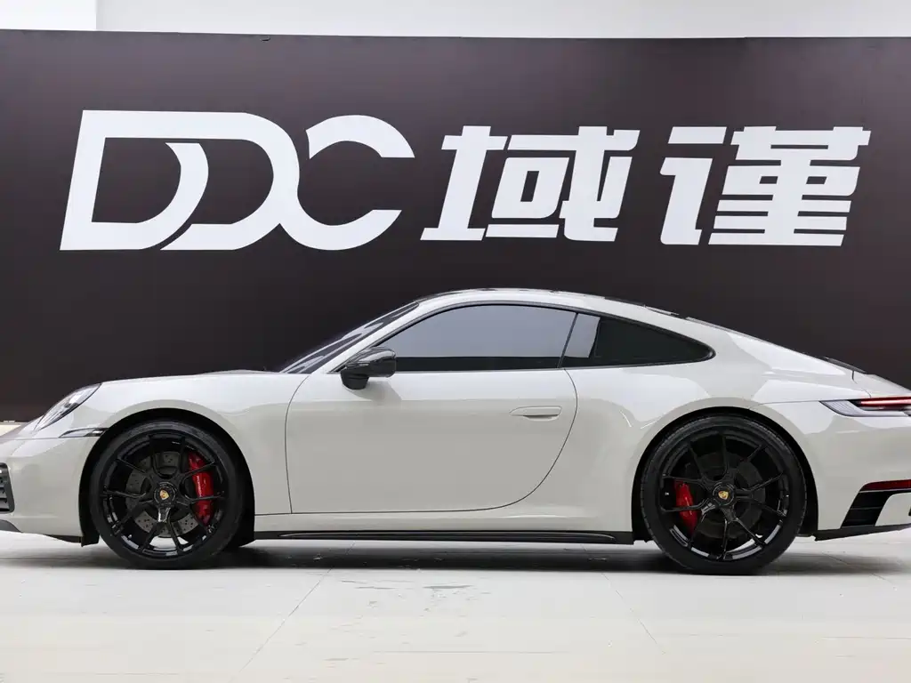 Porsche 911 2022 Carrera 3.0T
