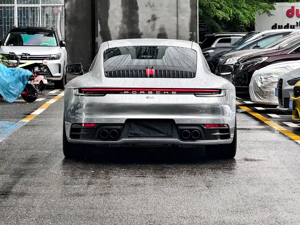 Porsche 911 2020 Carrera 3.0T