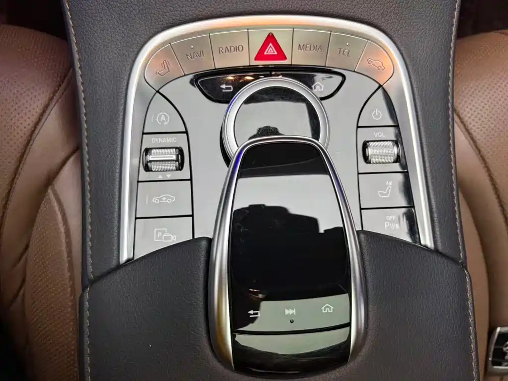 Mercedes-Benz S-Class — миниатюра 12
