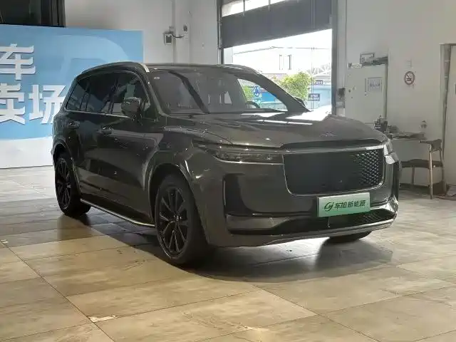 Li Auto ONE 2020 6 мест
