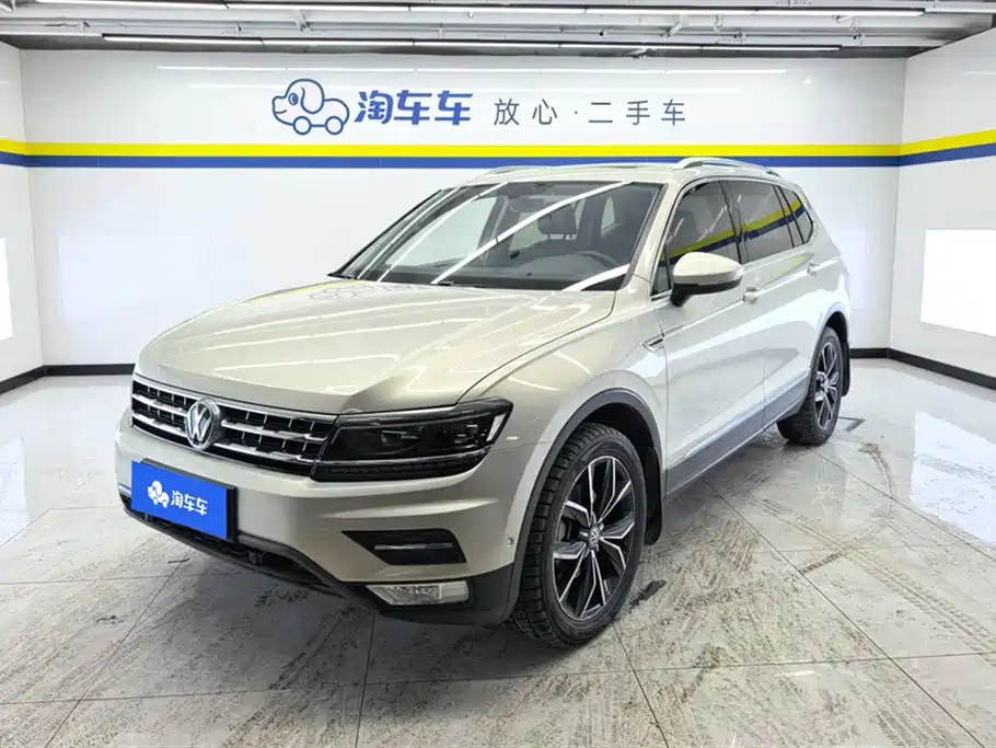 VOLKSWAGEN TIGUAN L