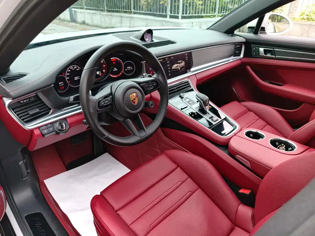 Porsche Panamera — миниатюра 5