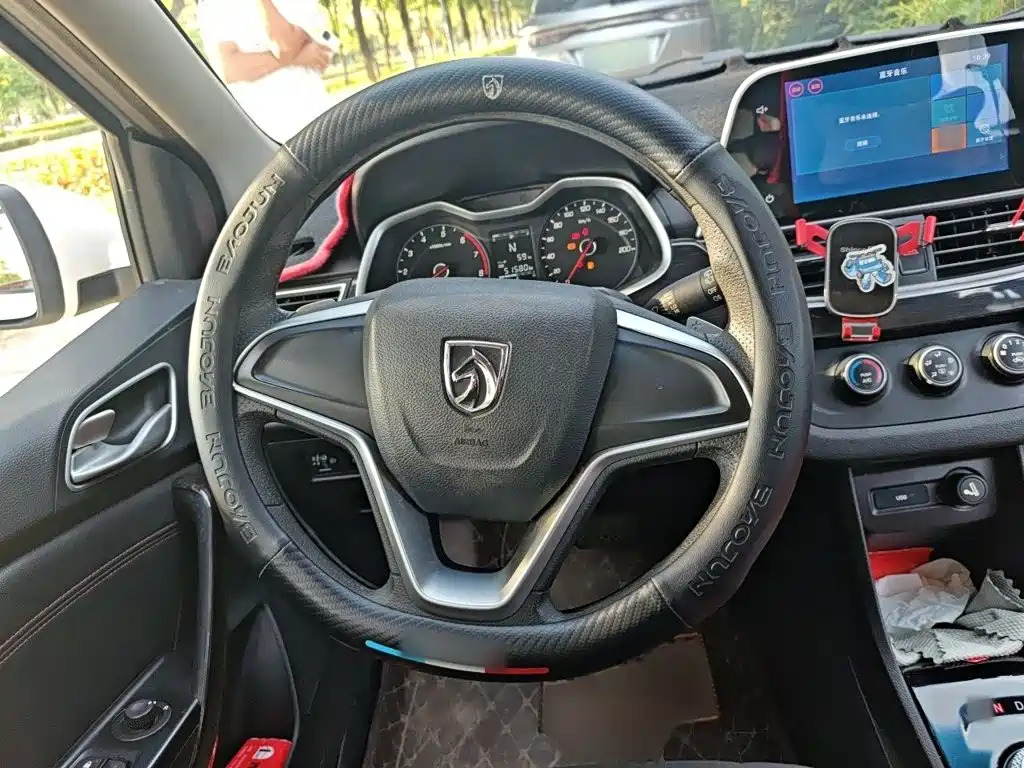 Baojun 310 — миниатюра 3