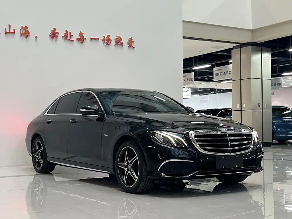 Mercedes-Benz E-Class — миниатюра 3