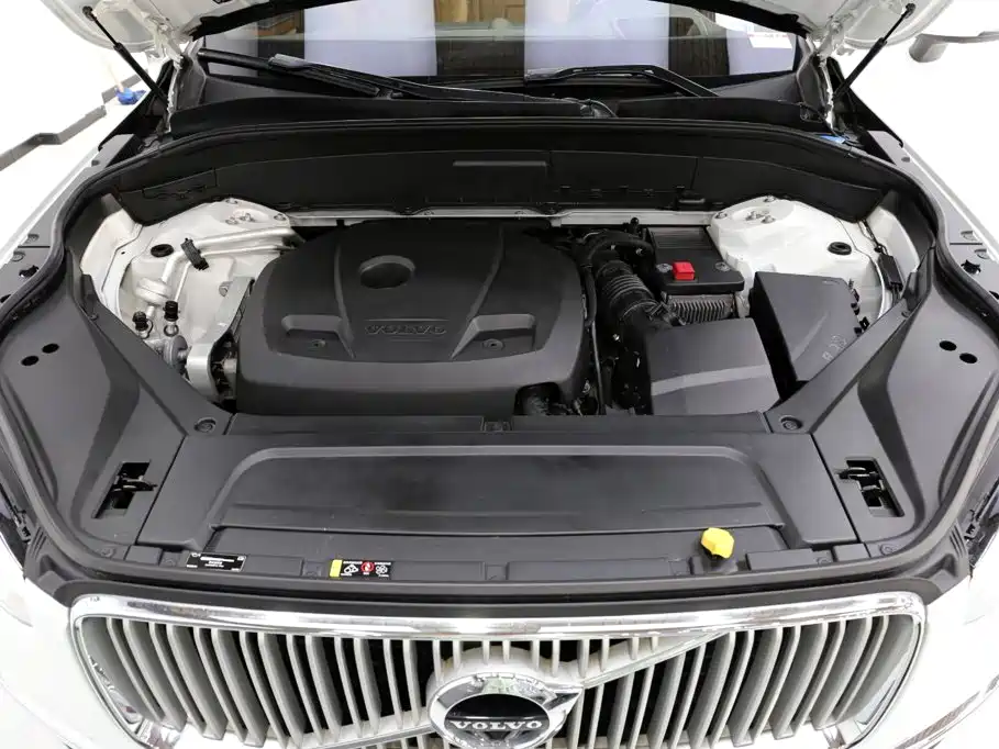 Volvo XC90 — миниатюра 24